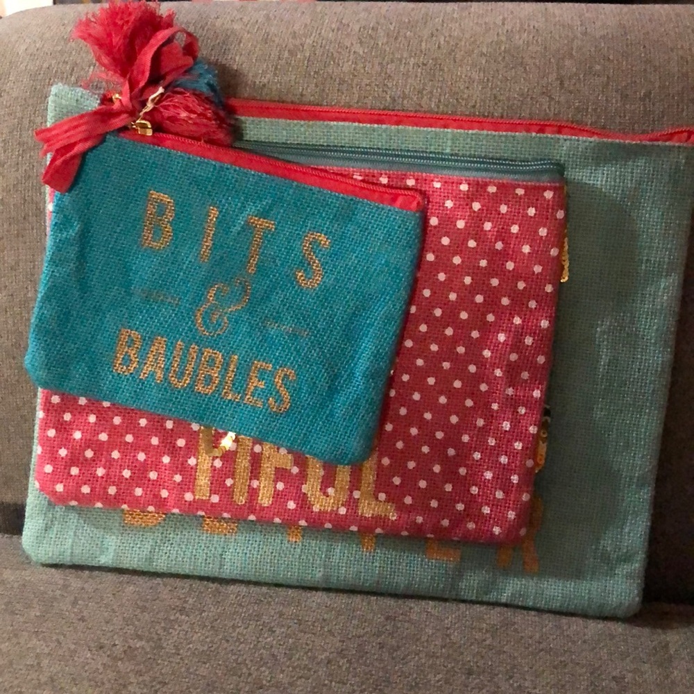 Set of 3 bags